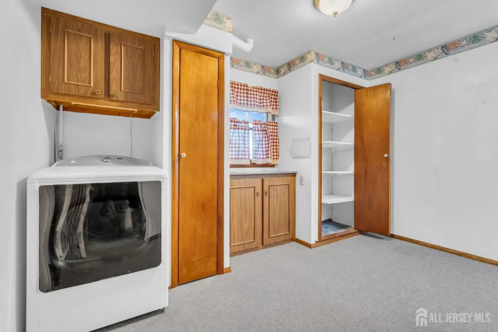 140 Camelot Drive Port Reading, NJ 07064