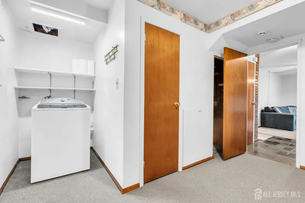 140 Camelot Drive Port Reading, NJ 07064