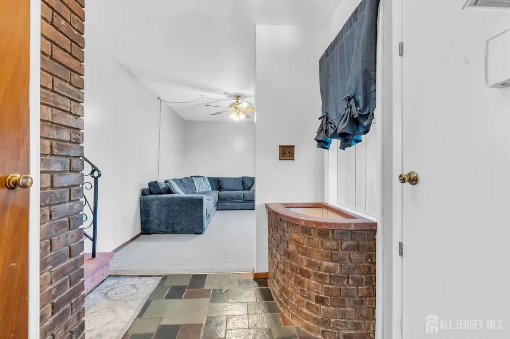 140 Camelot Drive Port Reading, NJ 07064