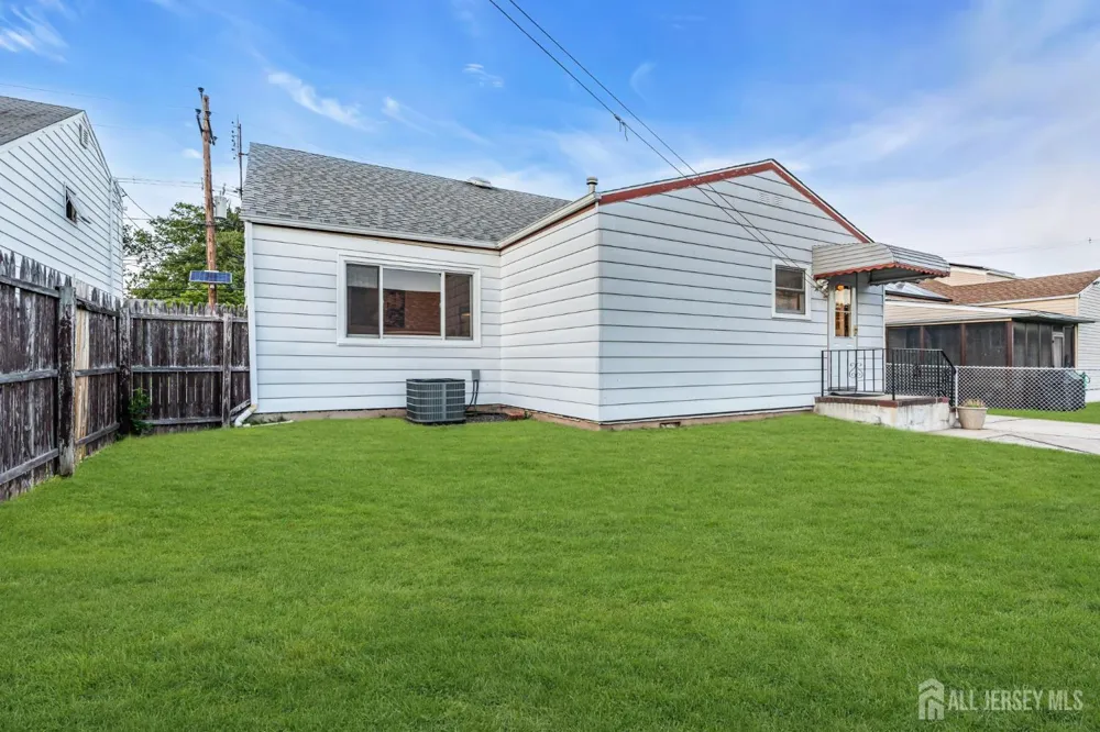 140 Camelot Drive Port Reading, NJ 07064