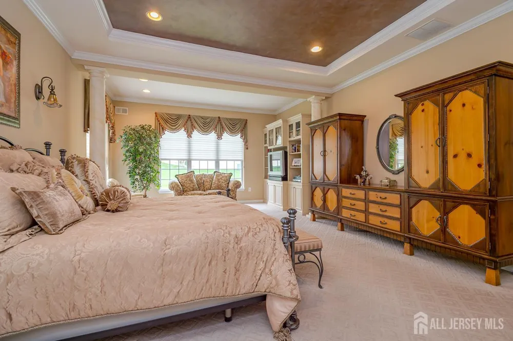 12 Crenshaw Court Monroe, NJ 08831