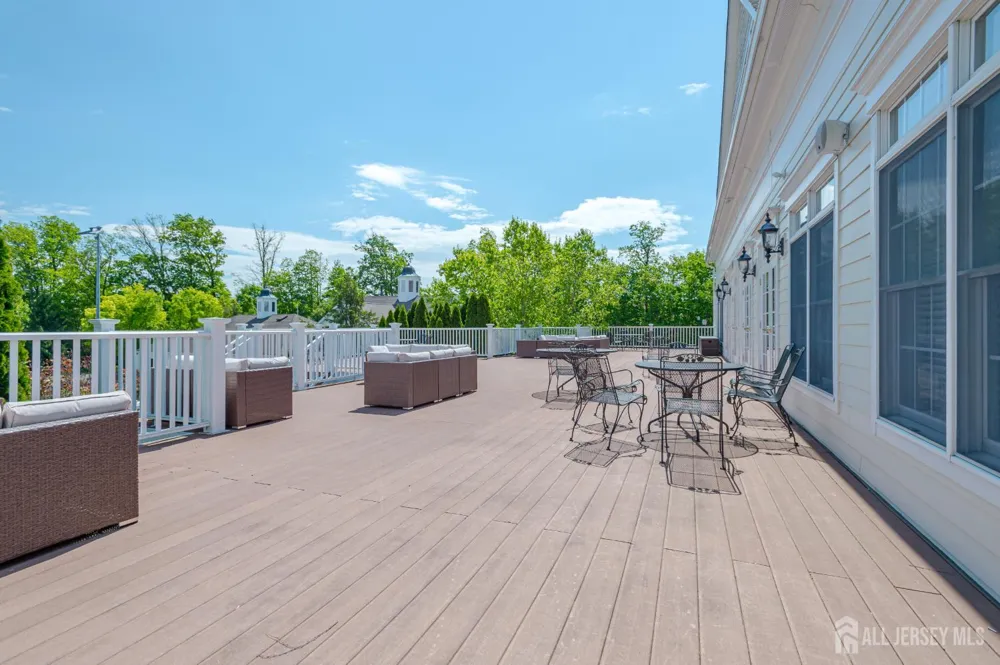 12 Crenshaw Court Monroe, NJ 08831