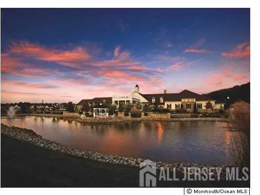 12 Crenshaw Court Monroe, NJ 08831