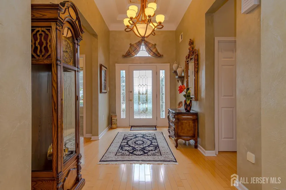 12 Crenshaw Court Monroe, NJ 08831