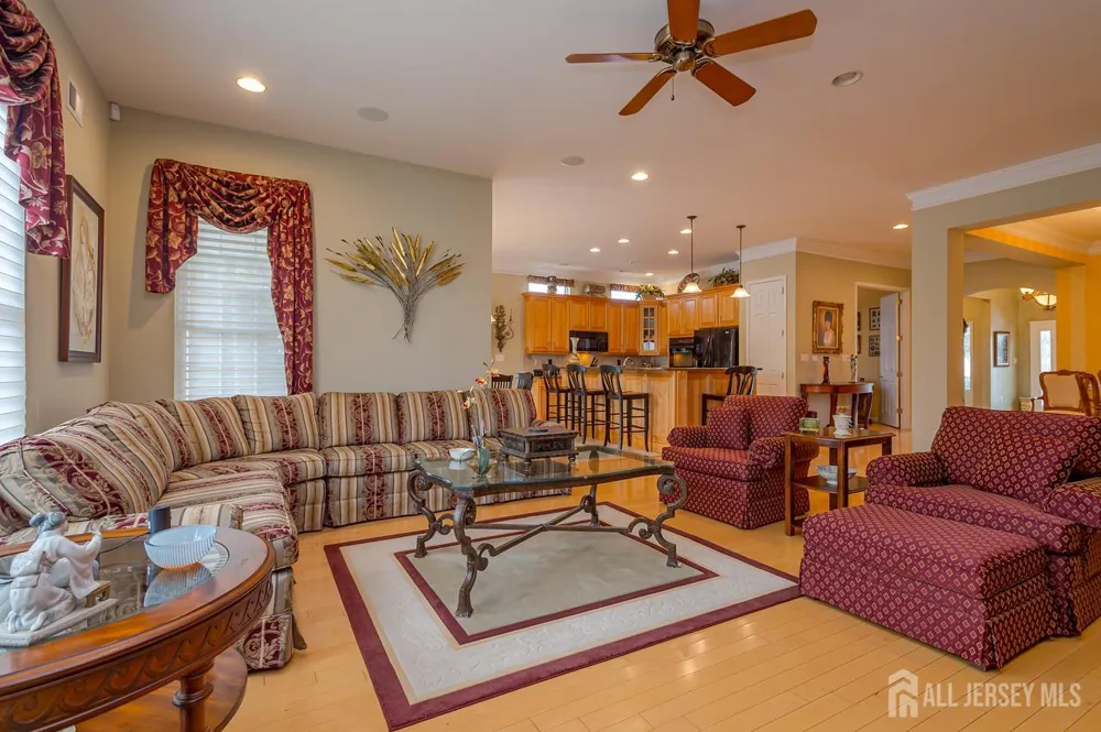 12 Crenshaw Court Monroe, NJ 08831