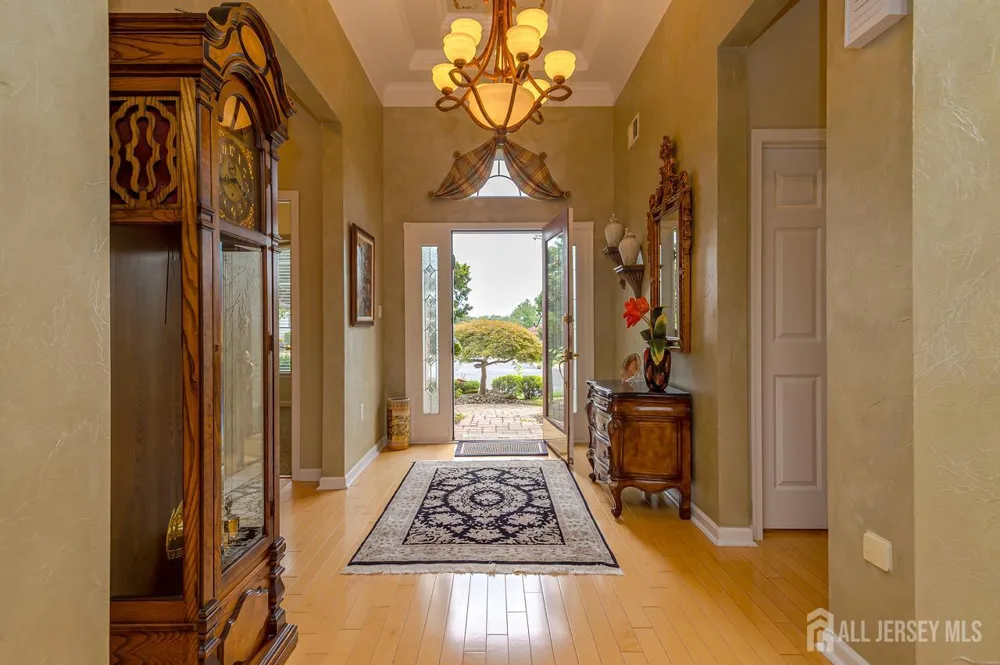 12 Crenshaw Court Monroe, NJ 08831
