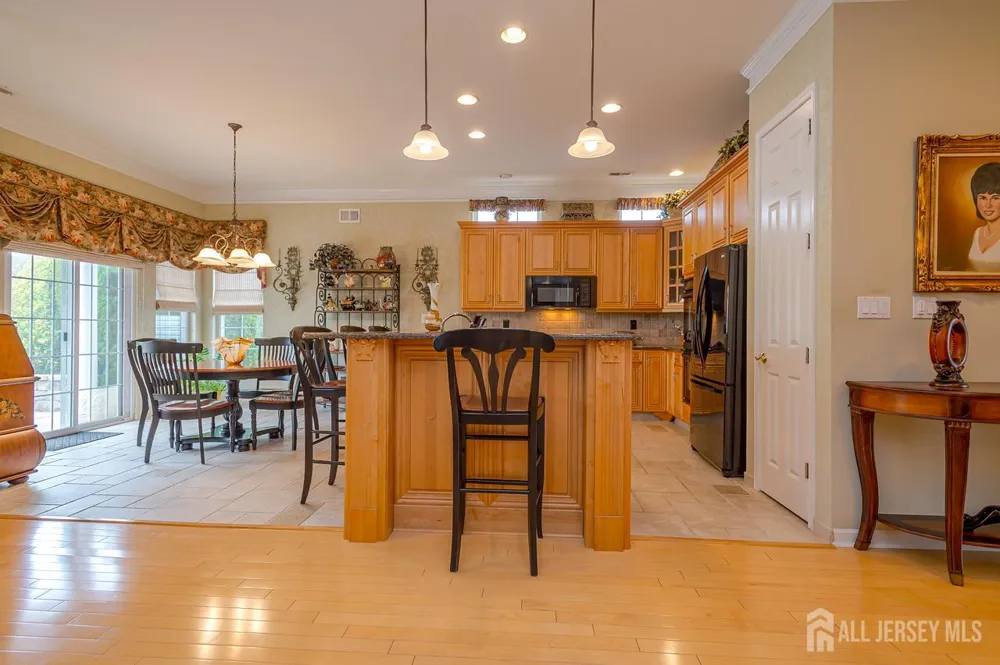 12 Crenshaw Court Monroe, NJ 08831