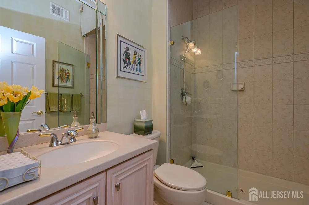 12 Crenshaw Court Monroe, NJ 08831