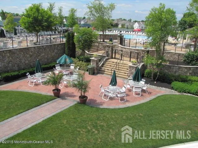 12 Crenshaw Court Monroe, NJ 08831