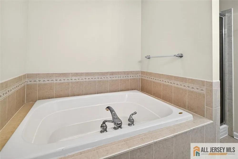68 Osprey Drive Old Bridge, NJ 08857