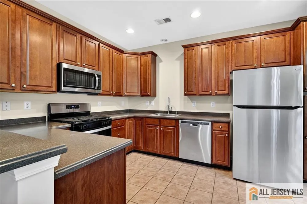 68 Osprey Drive Old Bridge, NJ 08857