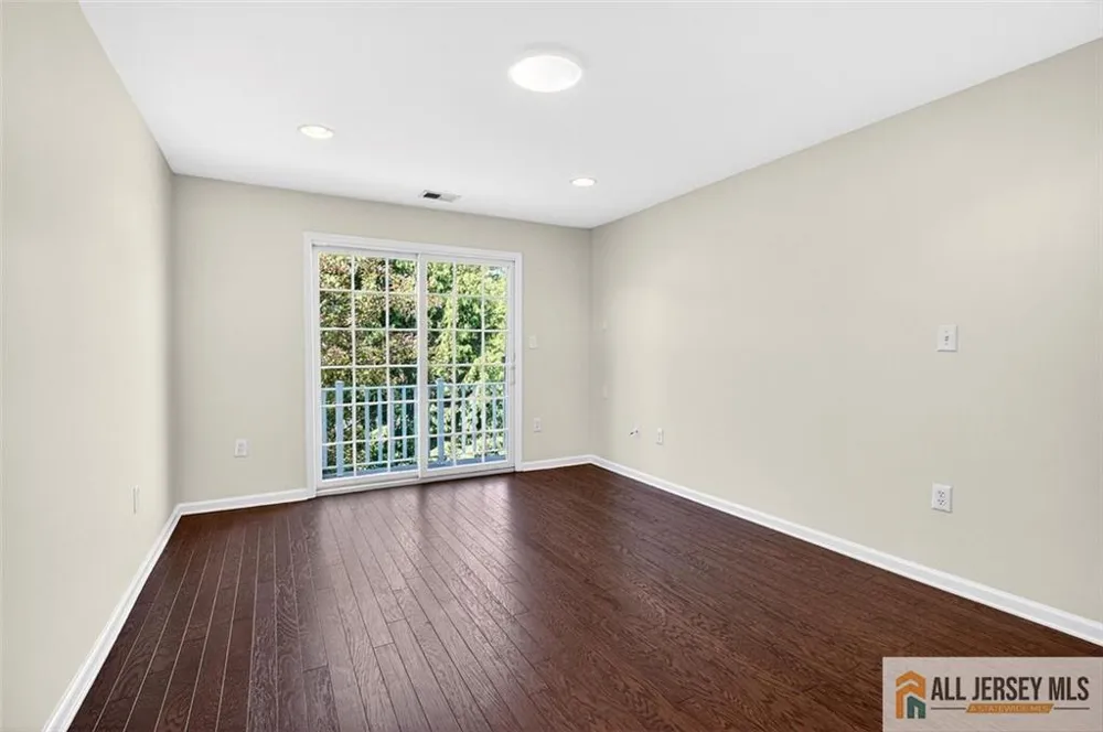 68 Osprey Drive Old Bridge, NJ 08857