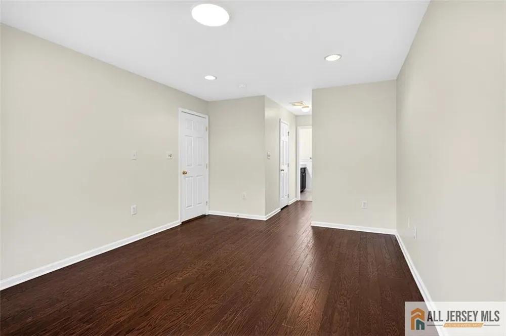 68 Osprey Drive Old Bridge, NJ 08857