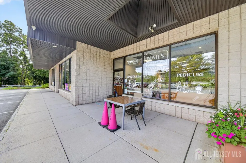 1147 Inman Avenue Edison, NJ 08820