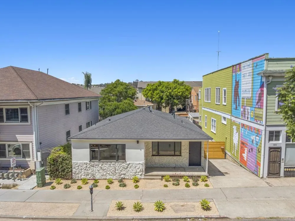 1936 Broadway San Diego, CA 92102