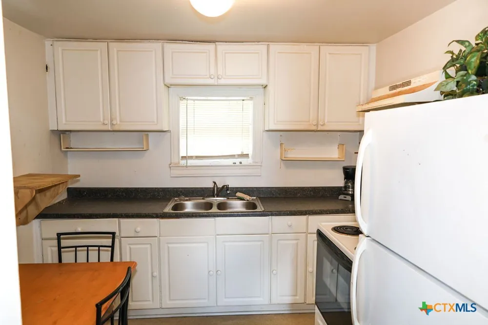 506 Krause Street Victoria, TX 77901