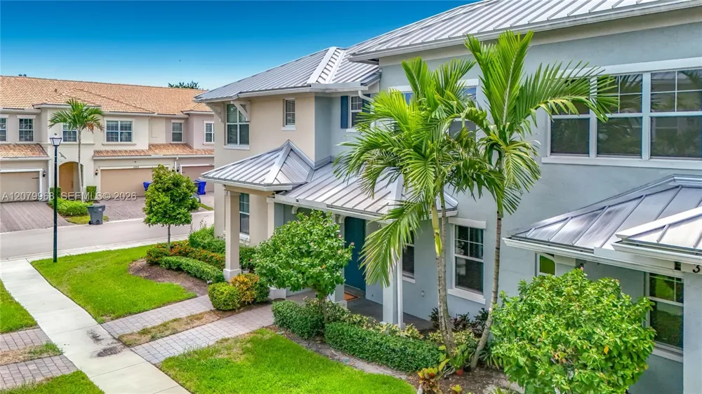 1040 Eucalyptus Dr #2 Hollywood, FL 33021