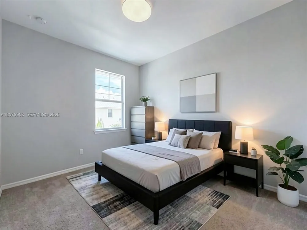 1040 Eucalyptus Dr #2 Hollywood, FL 33021
