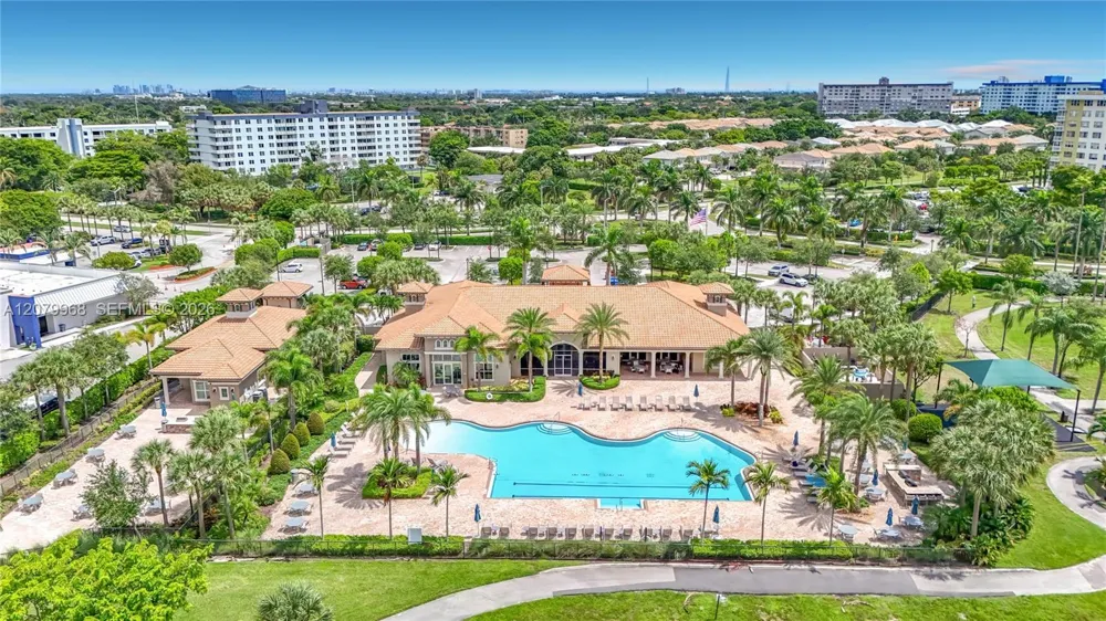 1040 Eucalyptus Dr #2 Hollywood, FL 33021