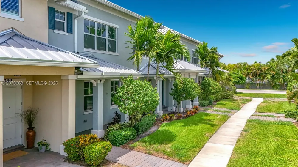 1040 Eucalyptus Dr #2 Hollywood, FL 33021