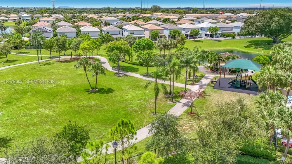 1040 Eucalyptus Dr #2 Hollywood, FL 33021