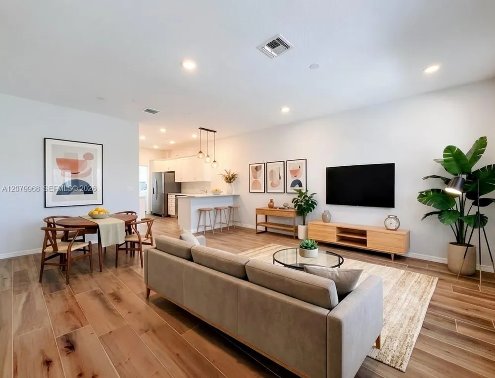 1040 Eucalyptus Dr #2 Hollywood, FL 33021