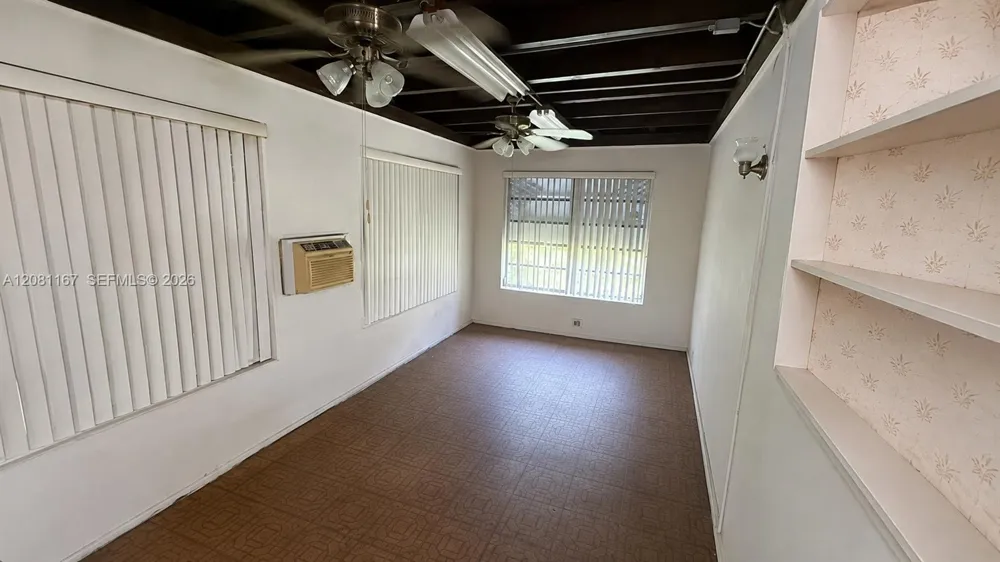 7800 SW 34th Ter Miami, FL 33155