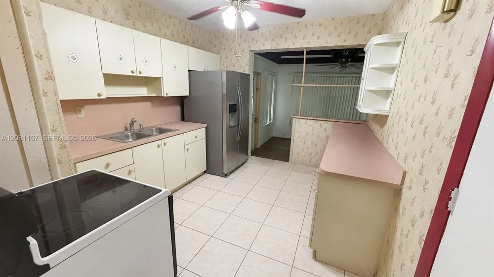 7800 SW 34th Ter Miami, FL 33155