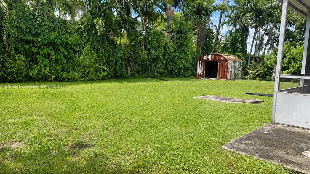 7800 SW 34th Ter Miami, FL 33155