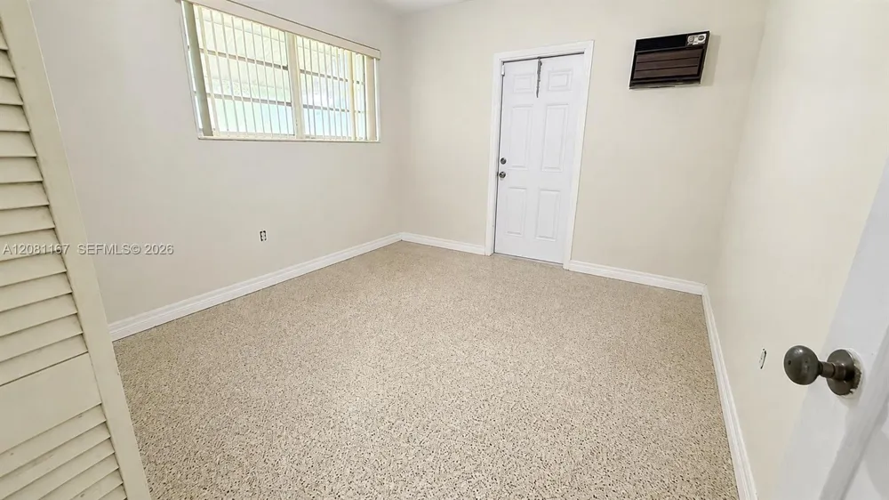 7800 SW 34th Ter Miami, FL 33155