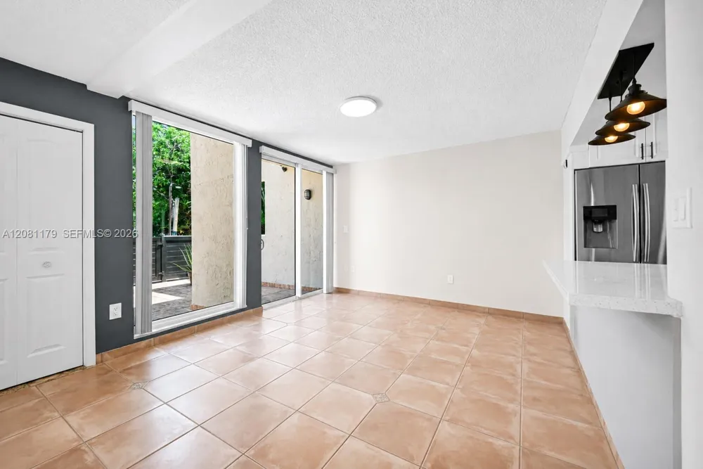 9133 Fontainebleau Blvd #5 Miami, FL 33172