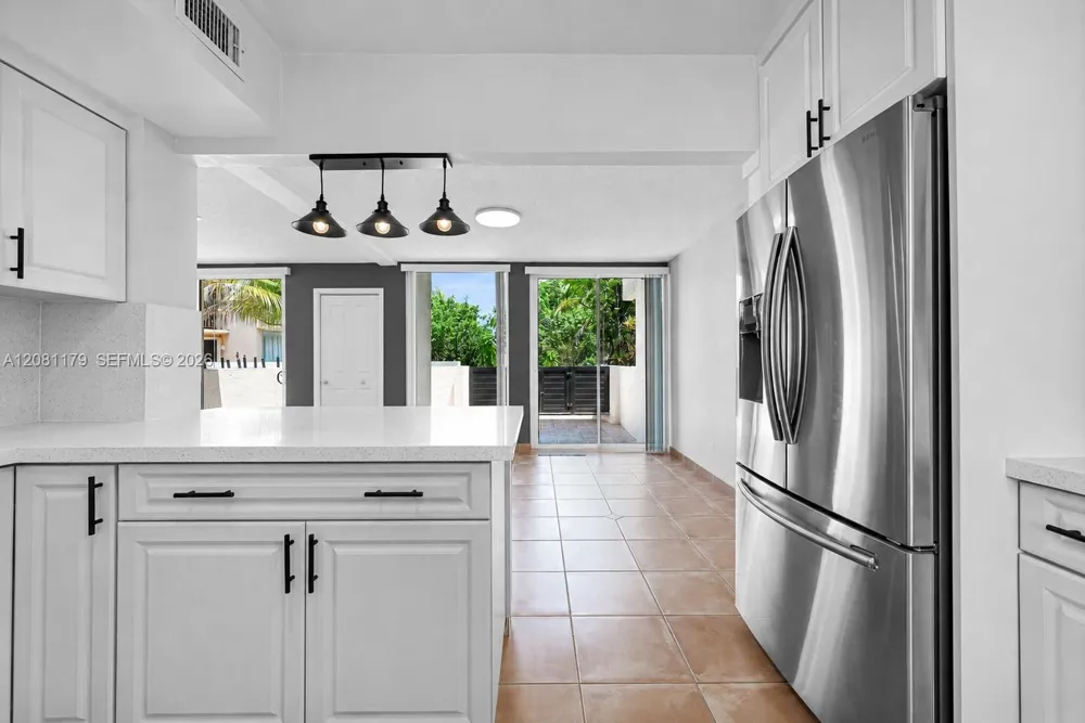 9133 Fontainebleau Blvd #5 Miami, FL 33172