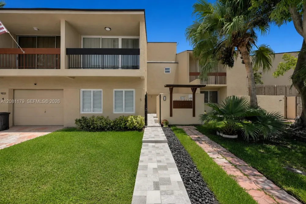 9133 Fontainebleau Blvd #5 Miami, FL 33172