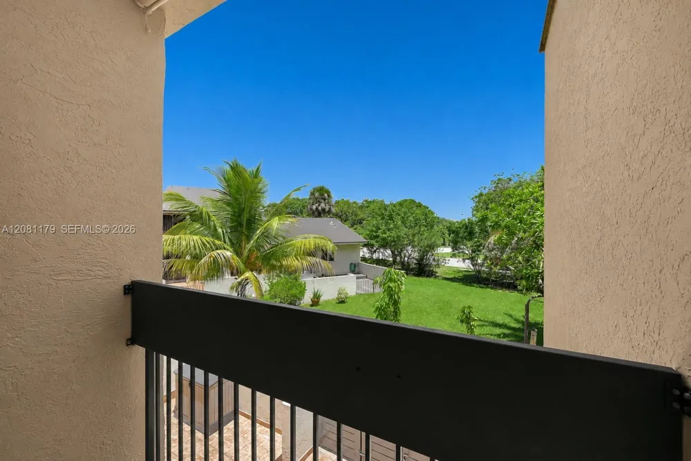 9133 Fontainebleau Blvd #5 Miami, FL 33172