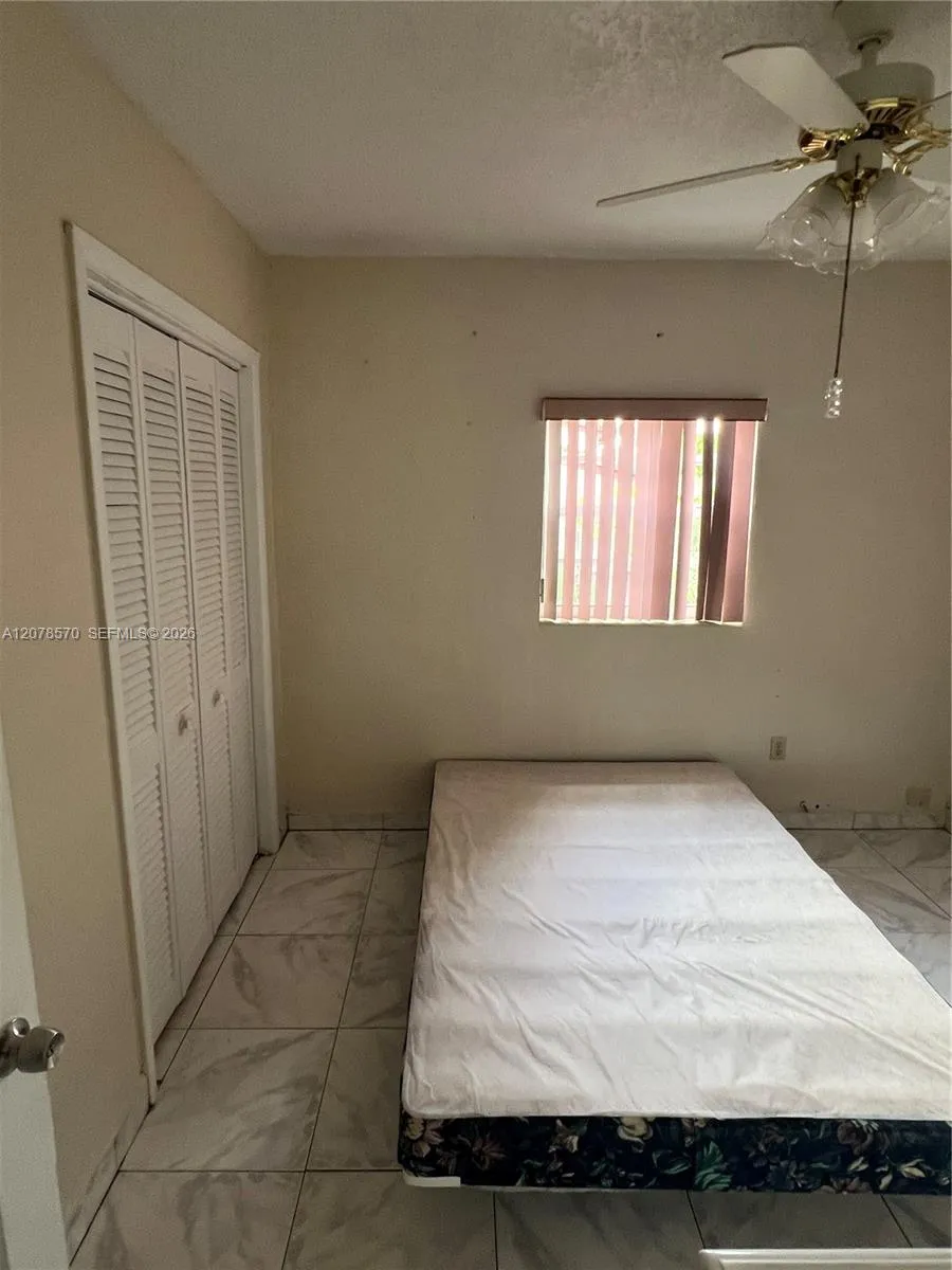 5490 W 2nd Ave Hialeah, FL 33012