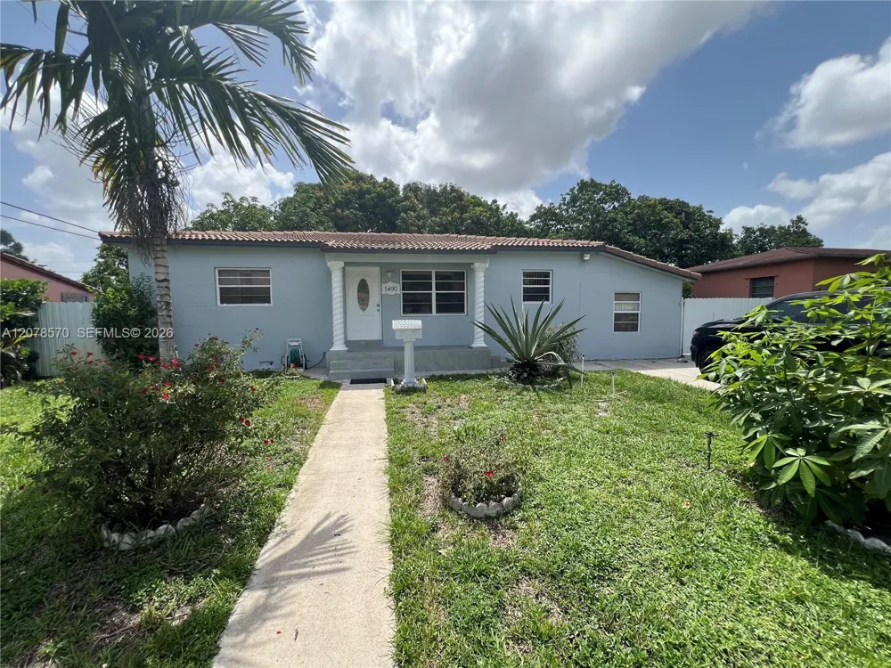 5490 W 2nd Ave Hialeah, FL 33012