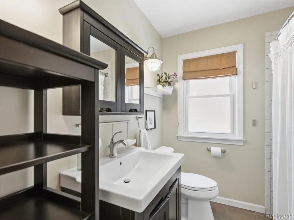 475 E Marshall Street Ferndale City, MI 48220