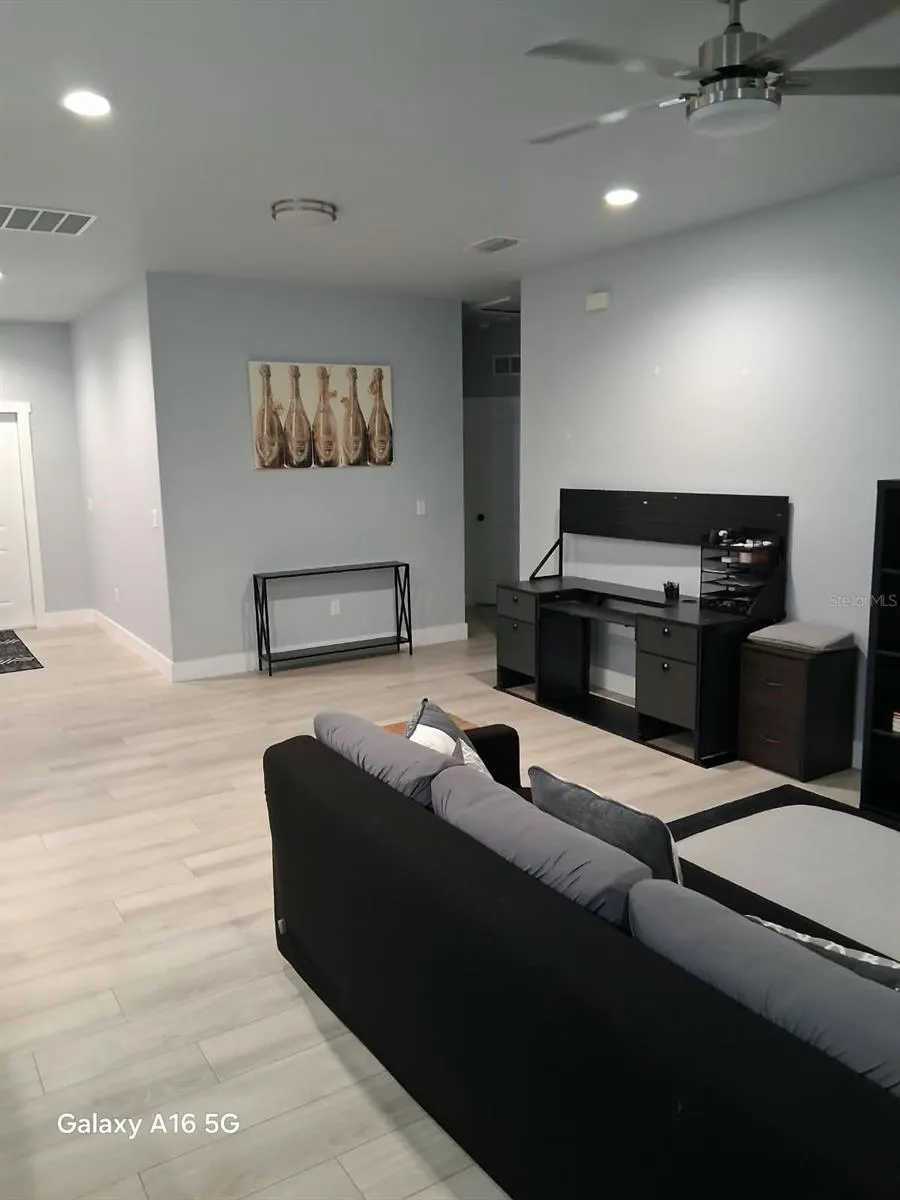 3219 E EMMA STREET Tampa, FL 33610