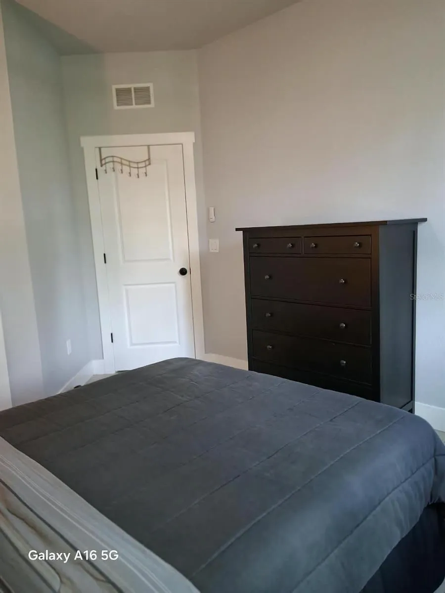 3219 E EMMA STREET Tampa, FL 33610