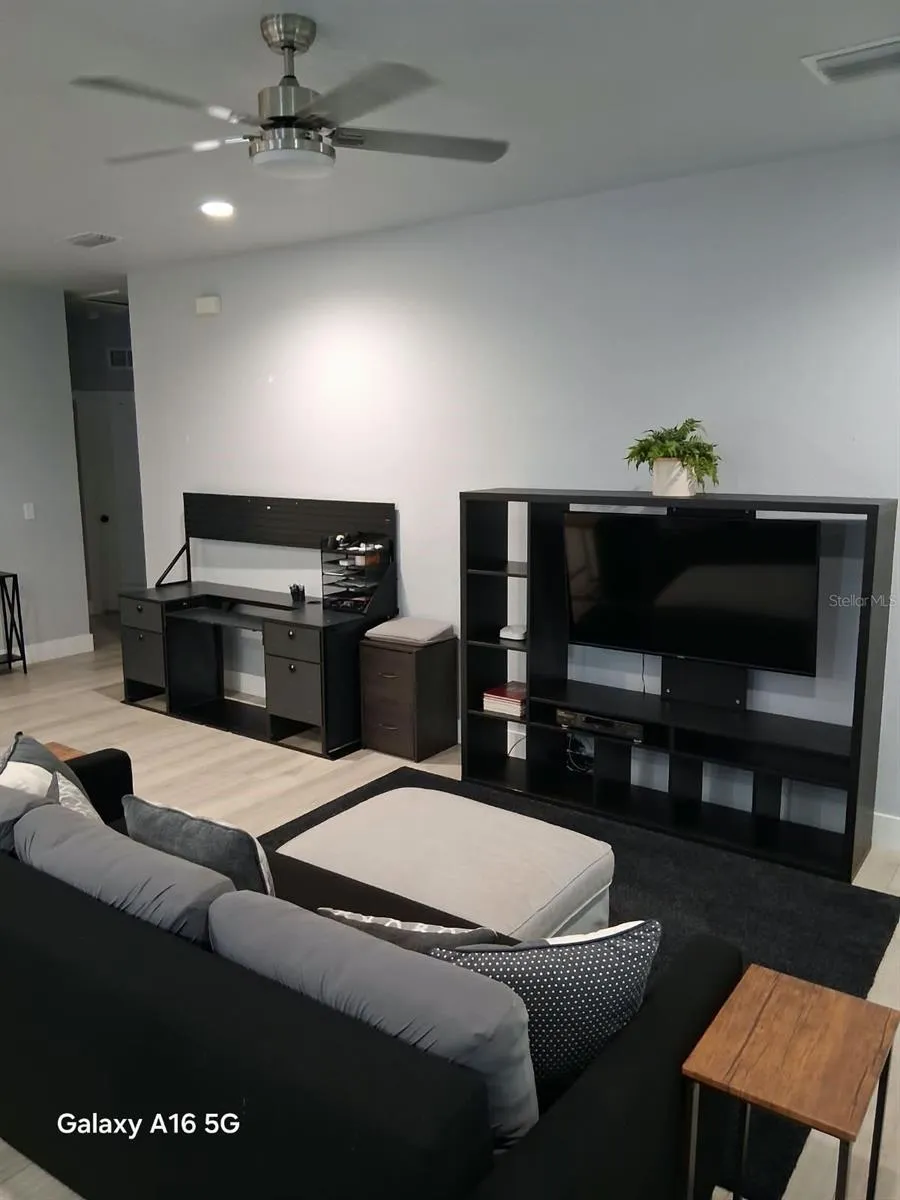 3219 E EMMA STREET Tampa, FL 33610