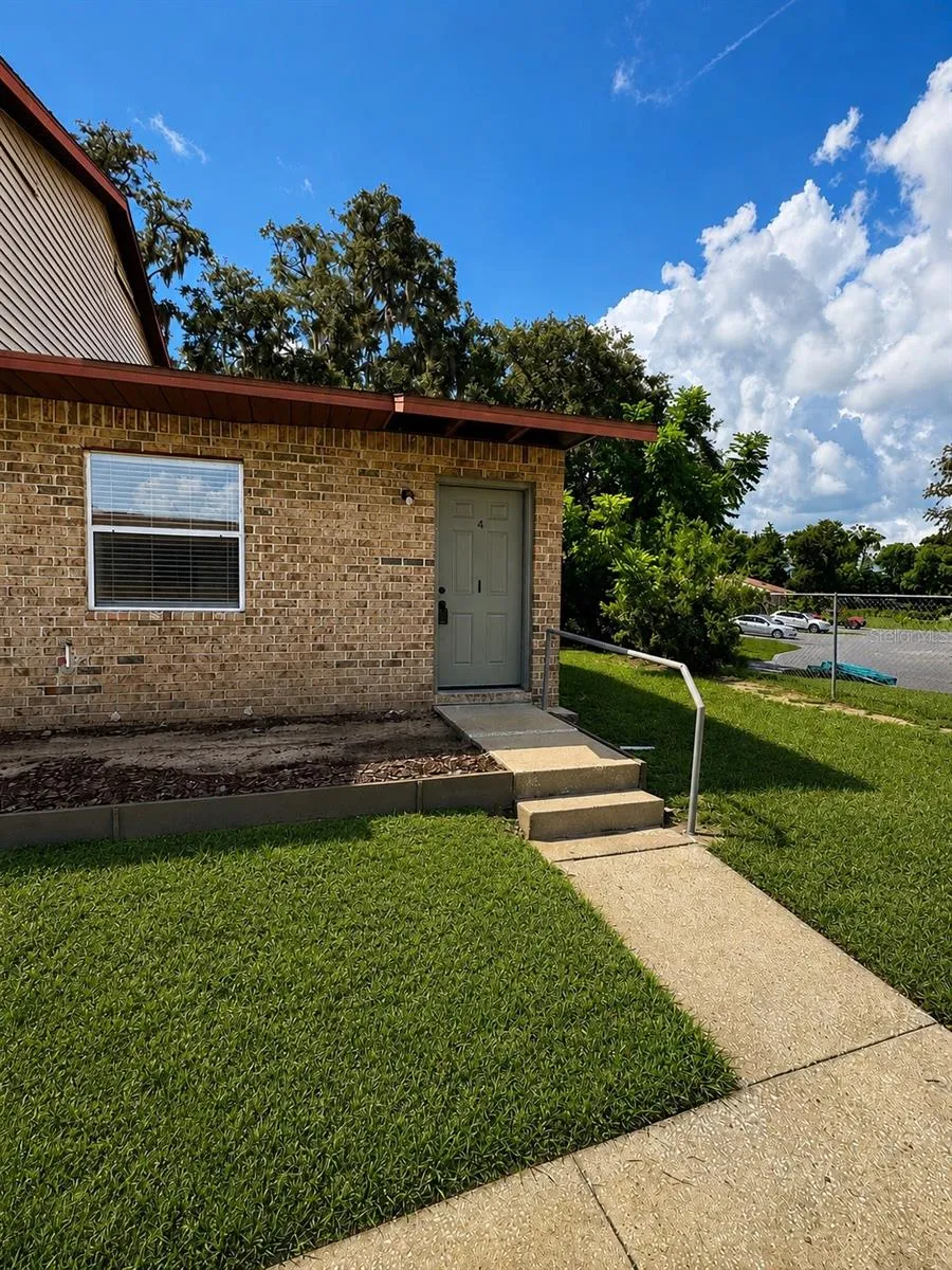 1183-1183 BENTLEY ROAD #4 Leesburg, FL 34748