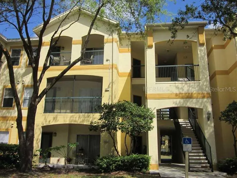 5612 PINNACLE HEIGHTS CIRCLE #306 Tampa, FL 33624