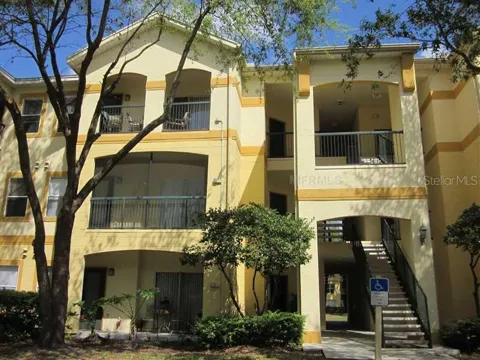 5612 PINNACLE HEIGHTS CIRCLE #306