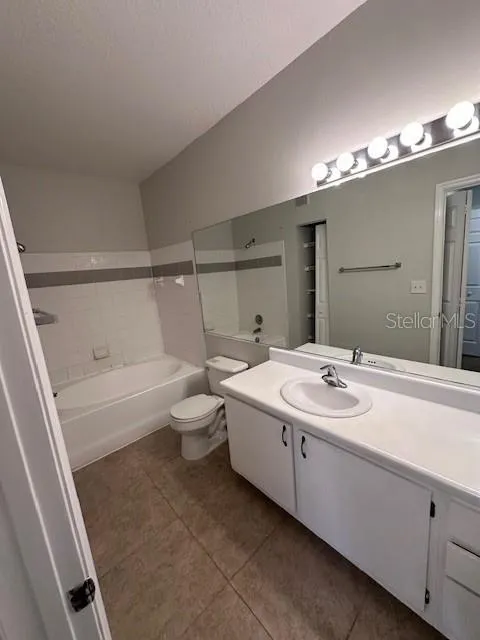 5612 PINNACLE HEIGHTS CIRCLE #306 Tampa, FL 33624