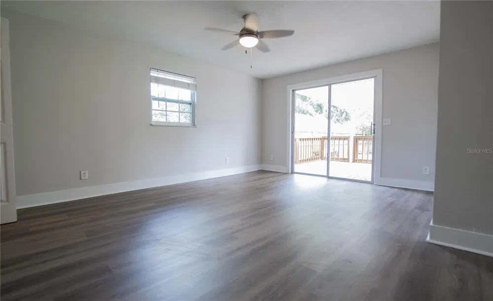 4710 W PRICE AVENUE Tampa, FL 33606
