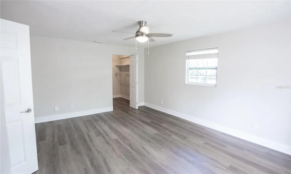 4710 W PRICE AVENUE Tampa, FL 33606