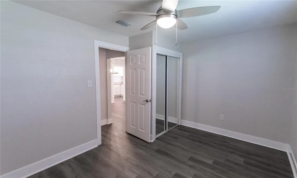 4710 W PRICE AVENUE Tampa, FL 33606