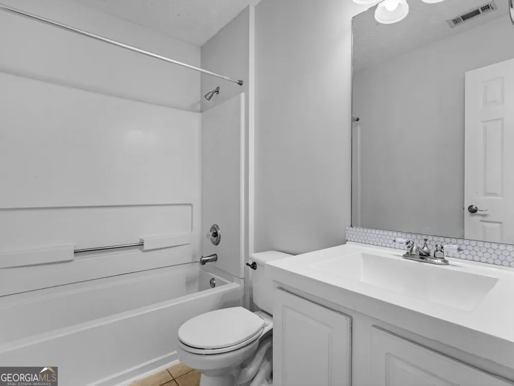 108 Greenleaf DR Hampton, GA 30228