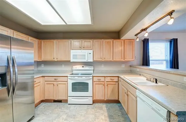 5016 Prairie Grass Lane Colorado Springs, CO 80922