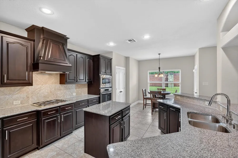 3515 Carlton Court Sachse, TX 75048